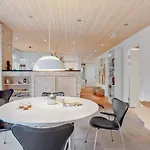 Holiday Yrja - 150m From The Sea In Bornholm By Interhome