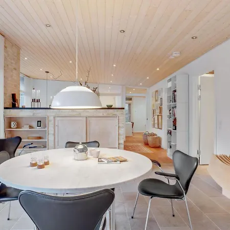 Holiday Yrja - 150m From The Sea In Bornholm By Interhome