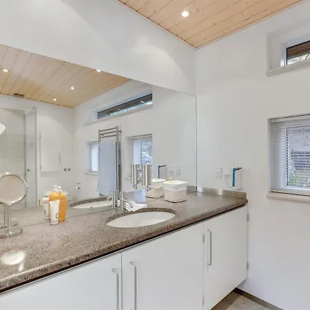 Holiday Yrja - 150m From The Sea In Bornholm By Interhome *
