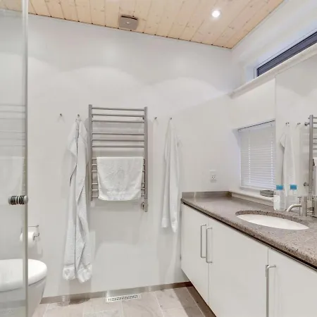 Сasa de vacaciones Holiday Yrja - 150m From The Sea In Bornholm By Interhome Neksø